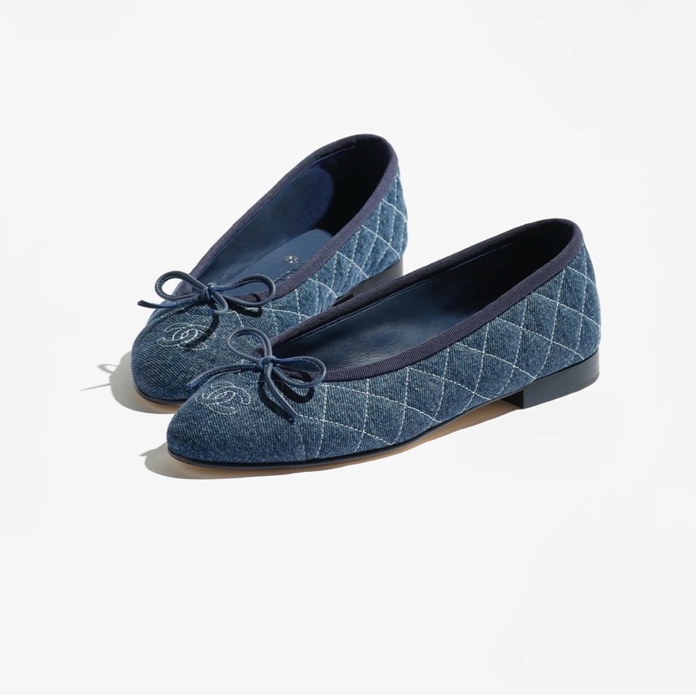 CHANEL Blue Quilted Flats